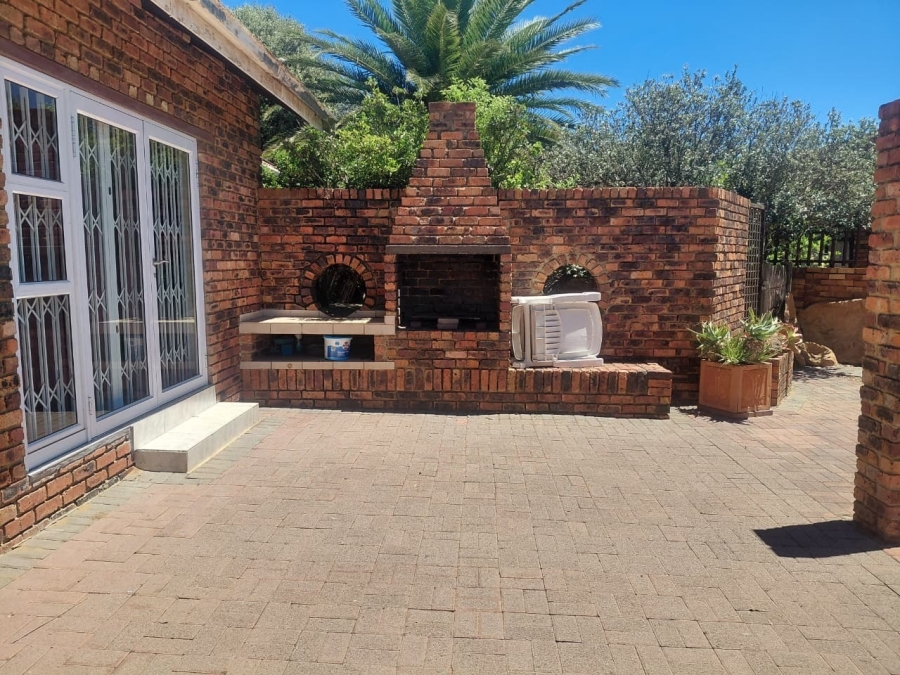 3 Bedroom Property for Sale in Vaalpark Free State